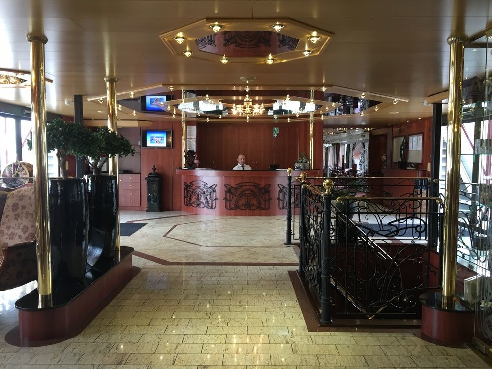 Knm Ms Switzerland I - Dusseldorf Hotel Exterior foto